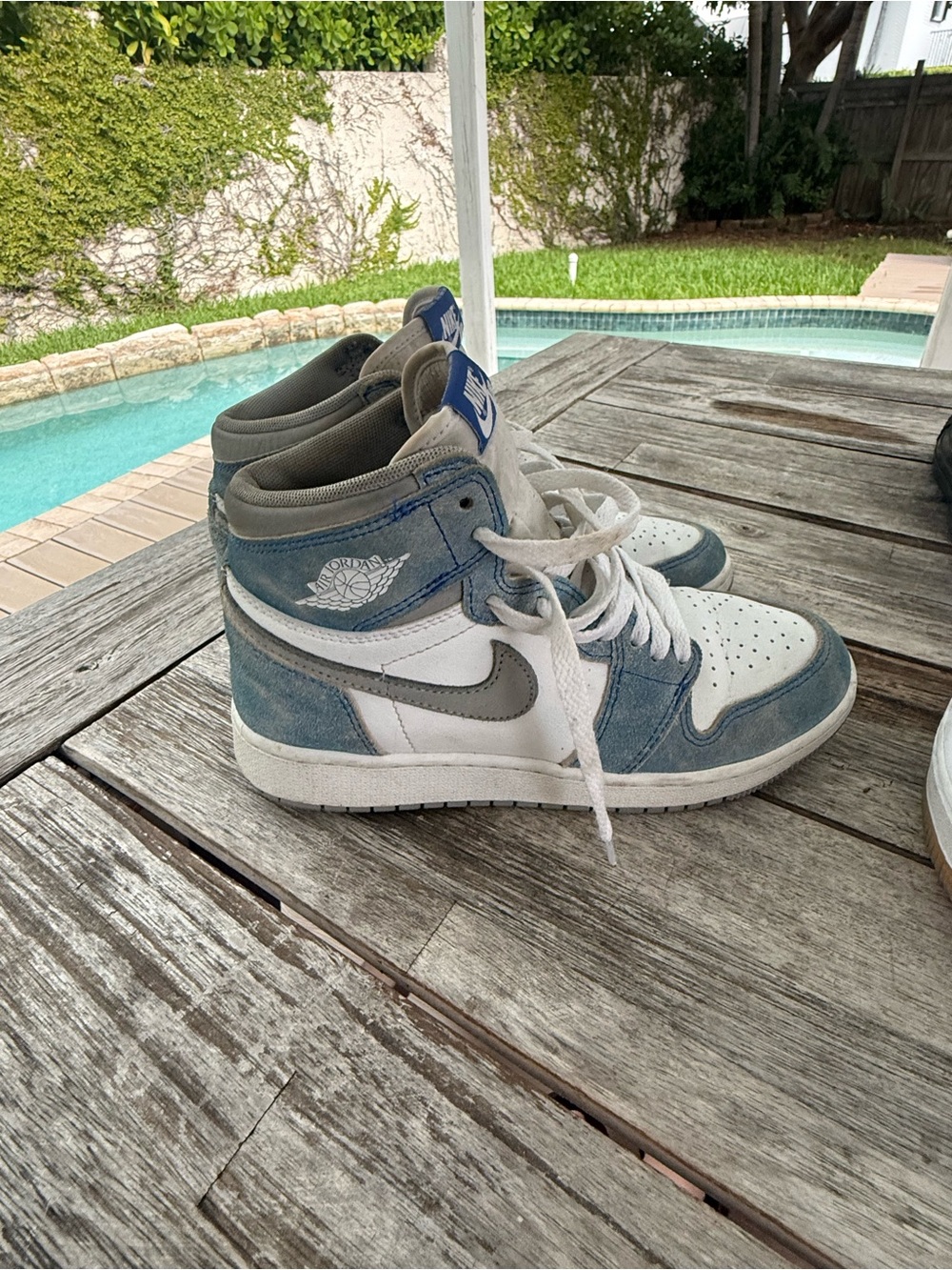 Nike Women's High-Top Sneakers in Light Blue, White & Gray Retro OG GS